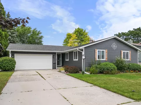 1668 Atlanta, Manitowoc, WI 54220