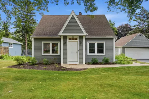 202 S Highland, Thiensville, WI 53092