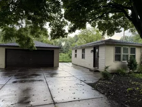 7105 Old Spg, Mount Pleasant, WI 53406