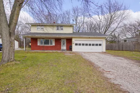3749 Debby, Franksville, WI 53126