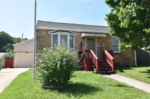 206 Belmont, Racine, WI 53405