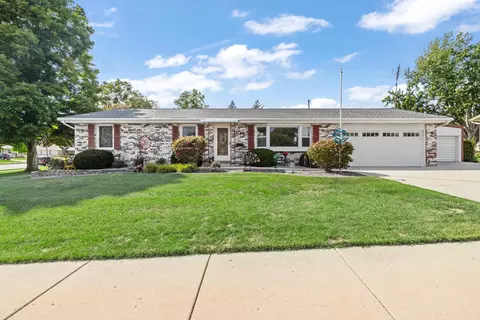 1125 Western, Kewaskum, WI 53040