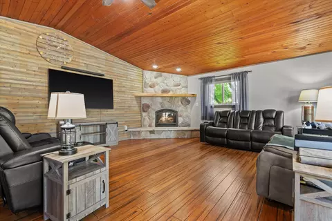 n120w15982 Freistadt, Germantown, WI 53022