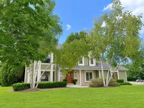 13830 W Linfield, New Berlin, WI 53151