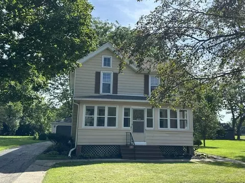 1962 Beulah, East Troy, WI 53120