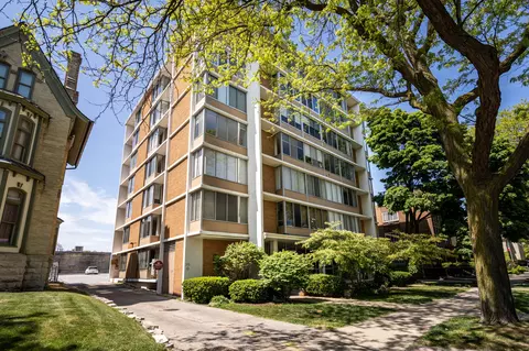 1409 N Prospect #401, Milwaukee, WI 53202