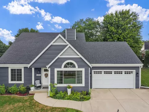 2554 S Sterling, East Troy, WI 53120