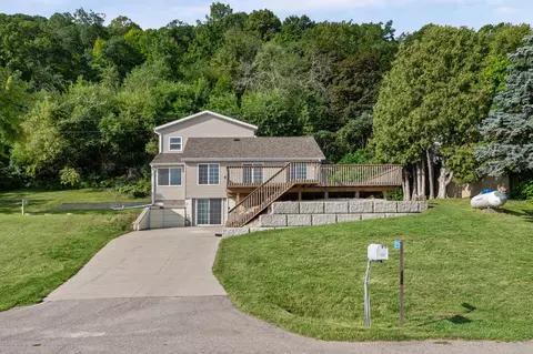 27317 Fern Gln, Dakota, MN 55925