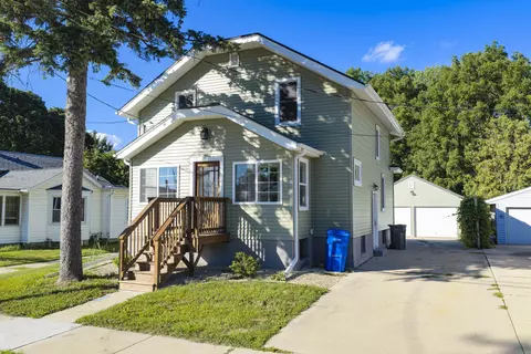 717 N Church, Watertown, WI 53098