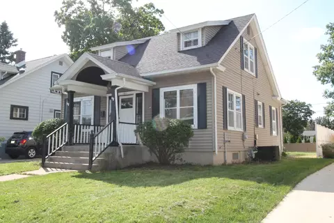 181 Kendall, Burlington, WI 53105