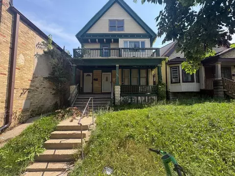 3258 N 33rd, Milwaukee, WI 53216