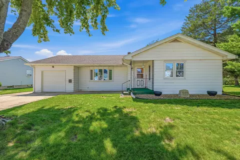 520 Park, Juneau, WI 53039