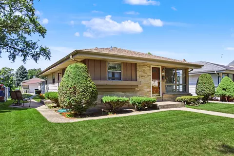 4749 N 90th, Milwaukee, WI 53225