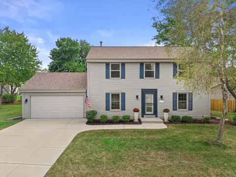 1927 Cliff-alex, Waukesha, WI 53189