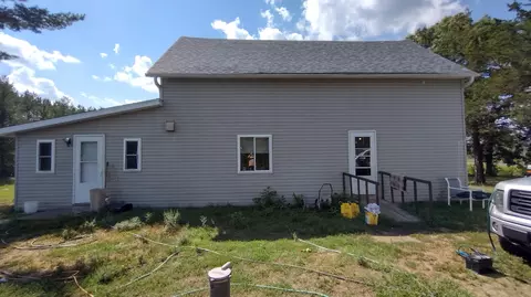 w10853 Hawk Island Road, Manchester, WI 54615