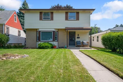 924 S 116th, West Allis, WI 53214