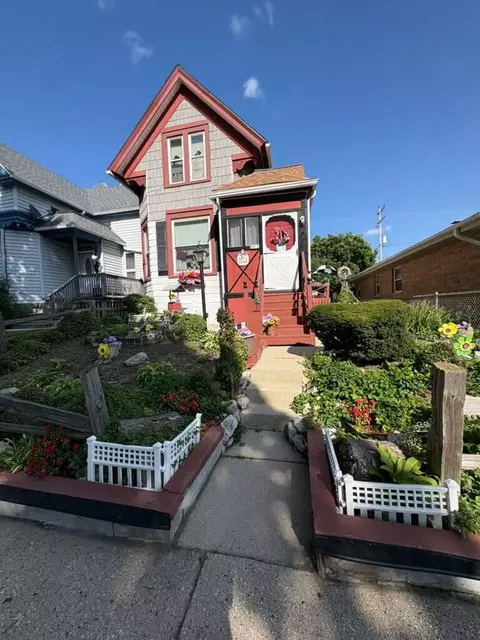 2812 S 34th, Milwaukee, WI 53215
