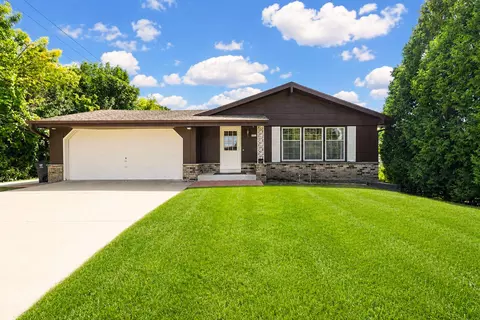 5401 W Cold Spg, Greenfield, WI 53220