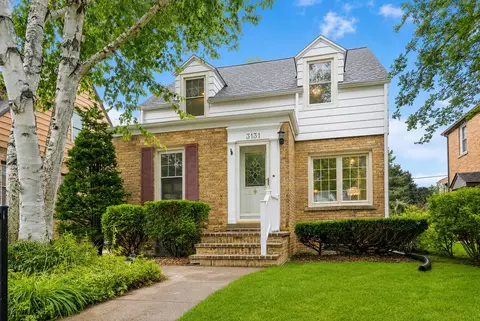 3131 E Crawford, Saint Francis, WI 53235