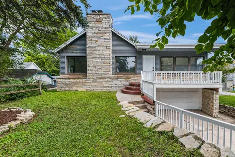 1012 Arcadian, Waukesha, WI 53186