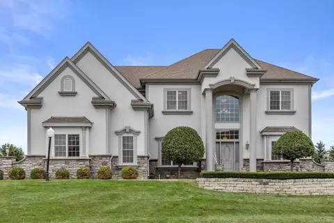 11222 W Meadowcreek, Milwaukee, WI 53224