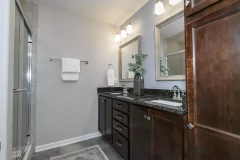 Bath - 466 Bleeker, Delafield, WI 53018 photo 2 of 5