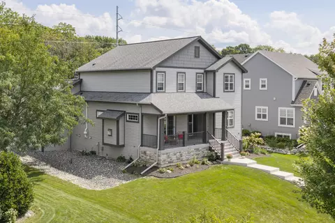 Exterior - 466 Bleeker, Delafield, WI 53018 photo 2 of 8