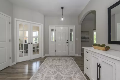 Entry Way - 466 Bleeker, Delafield, WI 53018 photo 1 of 6