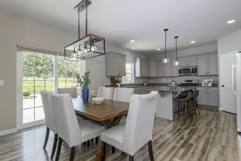 Dining - 466 Bleeker, Delafield, WI 53018 photo 1 of 2