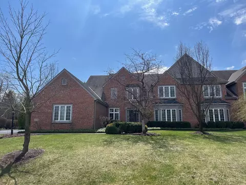 2001 W Hidden Reserve, Mequon, WI 53092