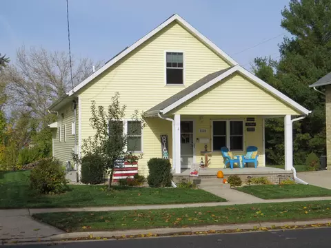 1118 River, Watertown, WI 53094