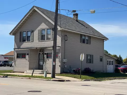 1002 S 26th, Manitowoc, WI 54220