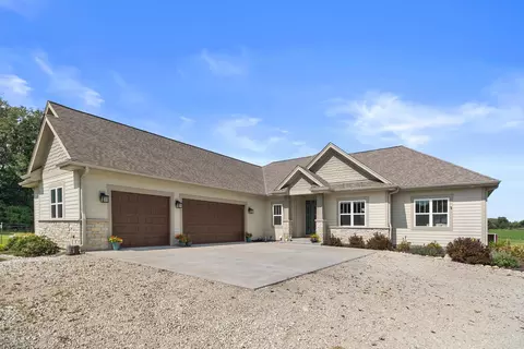 Exterior - s75w35724 Wilton, Eagle, WI 53119 photo 14 of 15