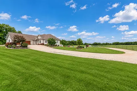 Exterior - s75w35724 Wilton, Eagle, WI 53119 photo 2 of 15