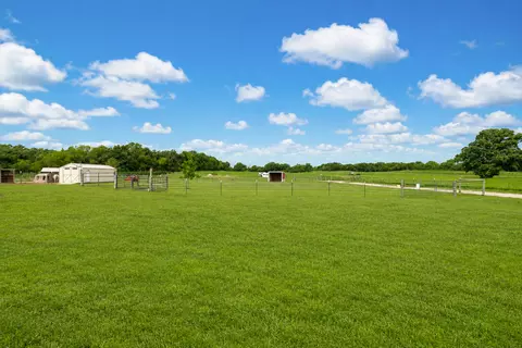Exterior - s75w35724 Wilton, Eagle, WI 53119 photo 5 of 15