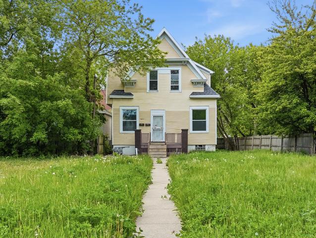 2911 N 6th, Milwaukee, WI 53212