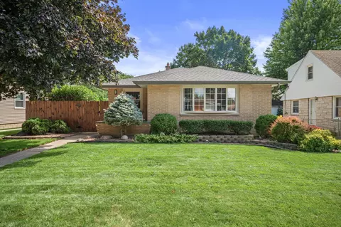 1411 Manitowoc, South Milwaukee, WI 53172