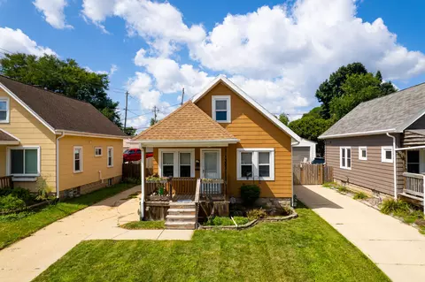 1357 S 90th, West Allis, WI 53214