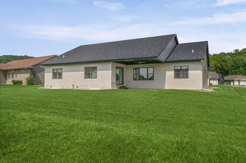 Exterior - 2910 Beyer, Holmen, WI 54636 photo 4 of 4