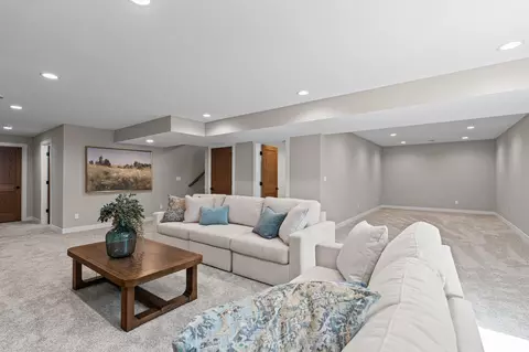 Living - 2910 Beyer, Holmen, WI 54636 photo 6 of 7