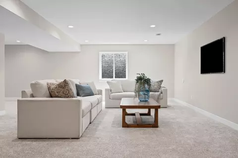 Living - 2910 Beyer, Holmen, WI 54636 photo 7 of 7