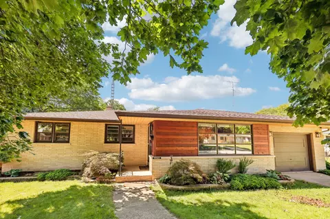 8040 19th, Kenosha, WI 53143