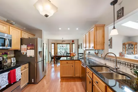 2081 Upper Rdg, Port Washington, WI 53074