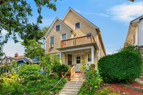 3238 N Cambridge #3240, Milwaukee, WI 53211