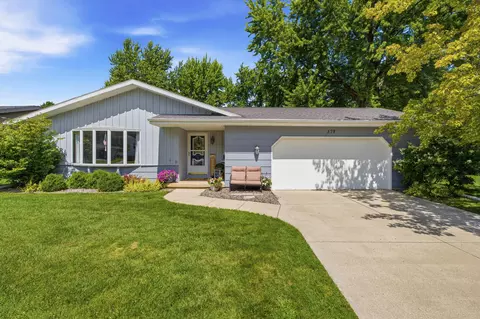 579 W Division, Fond Du Lac, WI 54935