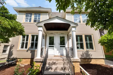 6118 W Wisconsin #6120, Wauwatosa, WI 53213