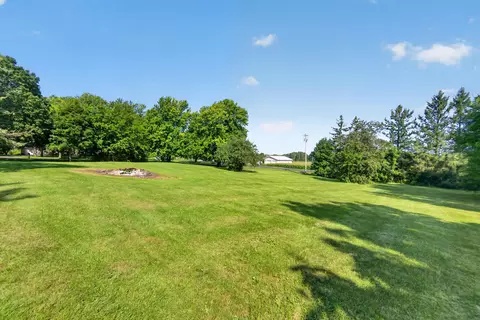 Lt1 Mary, Jackson, WI 53012 photo 3