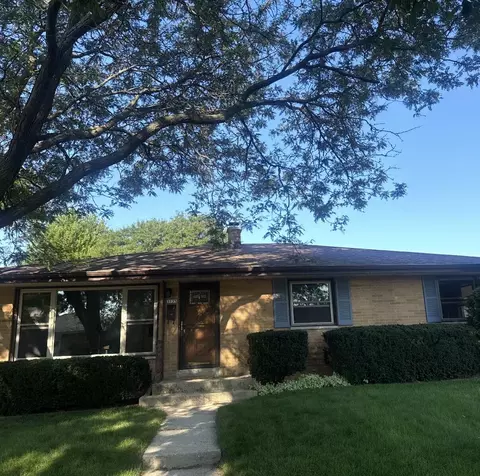 3735 S 85th, Milwaukee, WI 53228