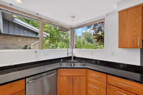 Kitchen - 715 E Juniper, Fox Point, WI 53217 photo 5 of 6