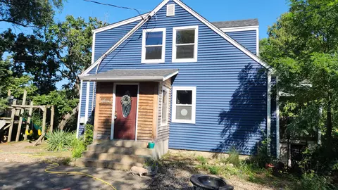 8210 Fishman, Burlington, WI 53105